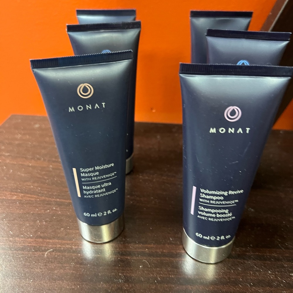 Monat Super Moisture Mask & Monat Volumizing Revive Shampoo | Trial size